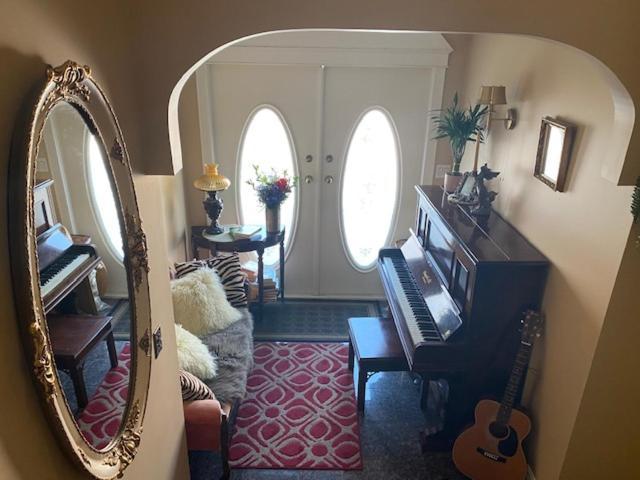 Ocean Breeze Executive Bed And Breakfast North Vancouver Bagian luar foto