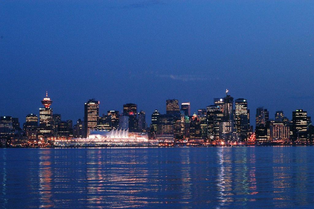 Ocean Breeze Executive Bed And Breakfast North Vancouver Bagian luar foto